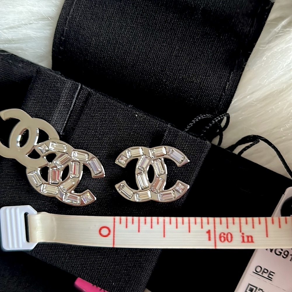 Chanel CC Crystal Stud Earrings Silver - Picture 8 of 12